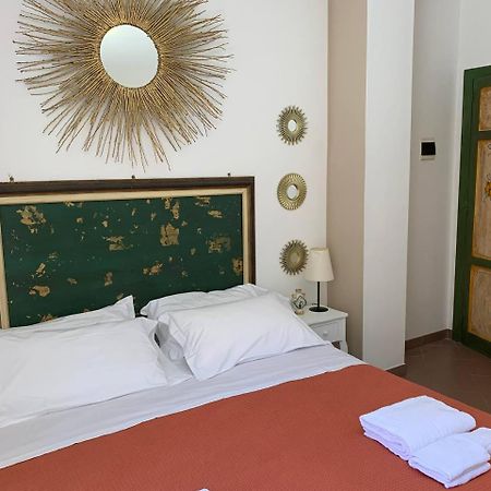 Guest House Le Sibille タオルミーナ エクステリア 写真