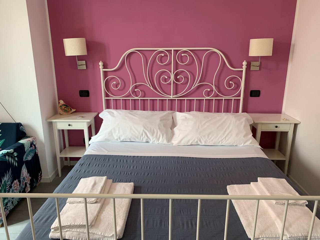 Guest House Le Sibille タオルミーナ エクステリア 写真