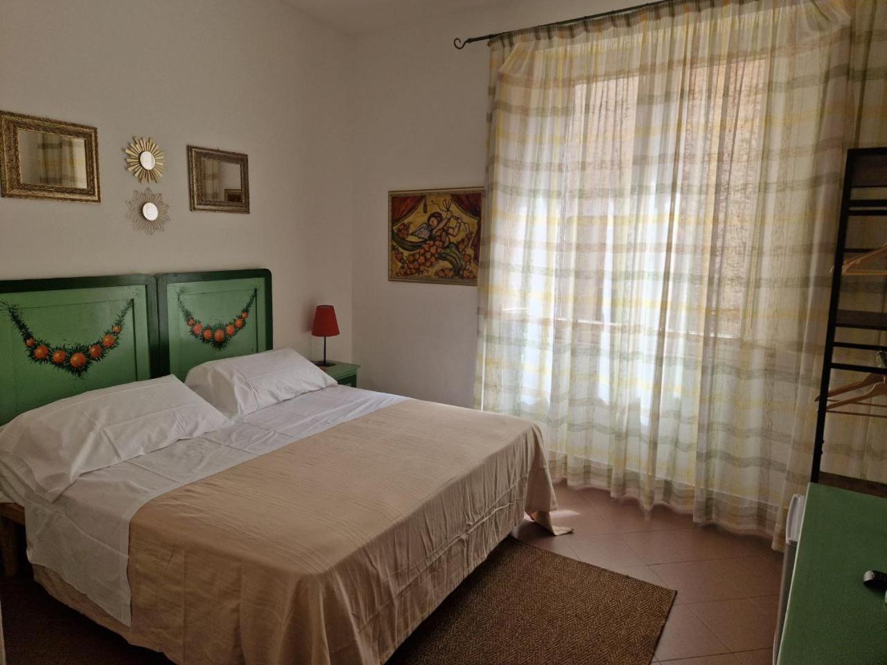 Guest House Le Sibille タオルミーナ エクステリア 写真