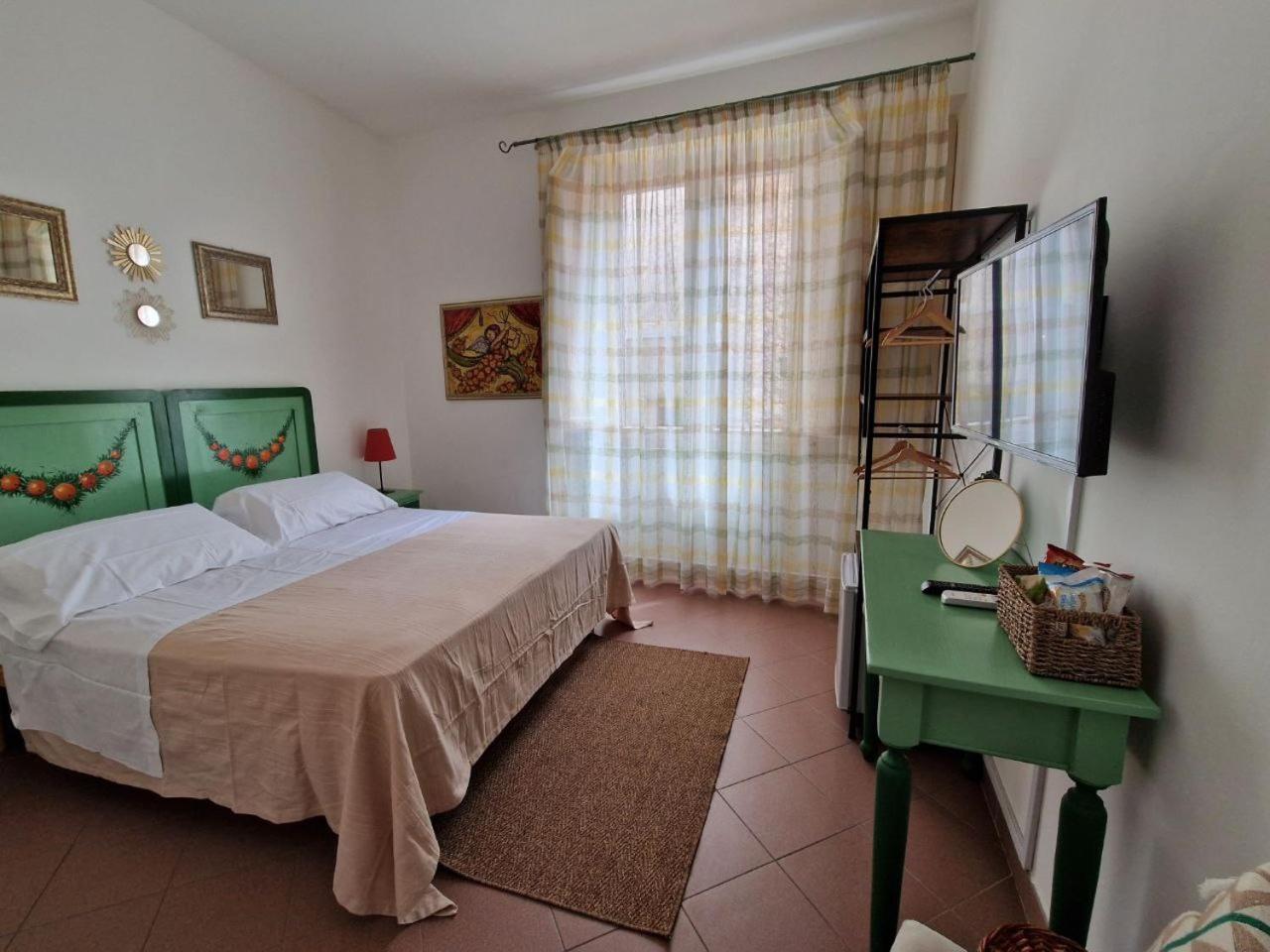Guest House Le Sibille タオルミーナ エクステリア 写真
